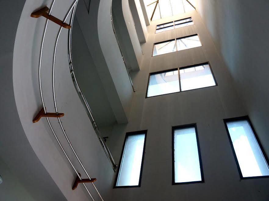 Fueang Fha Palace Бурирам Екстериор снимка
